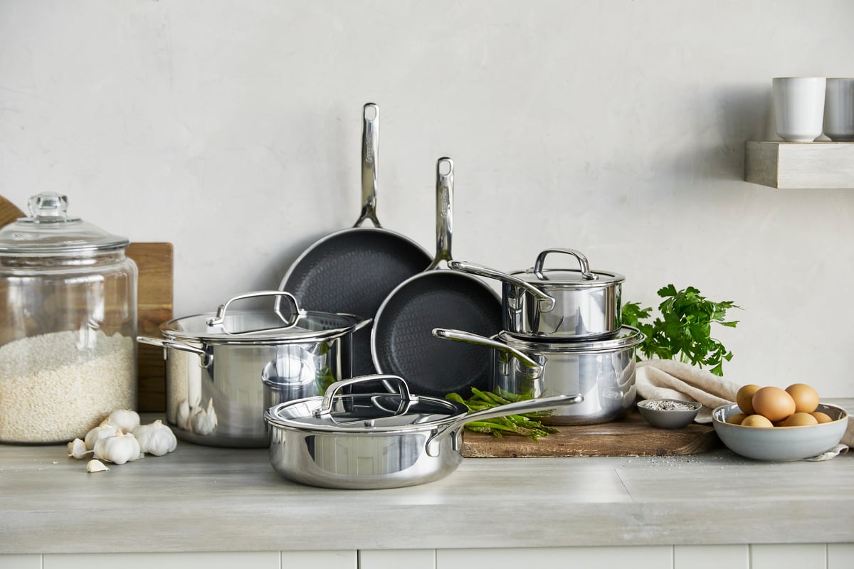 Image of the GreenPan Spectra 10-piece set shown displayed in a beautiful light kitchen.
