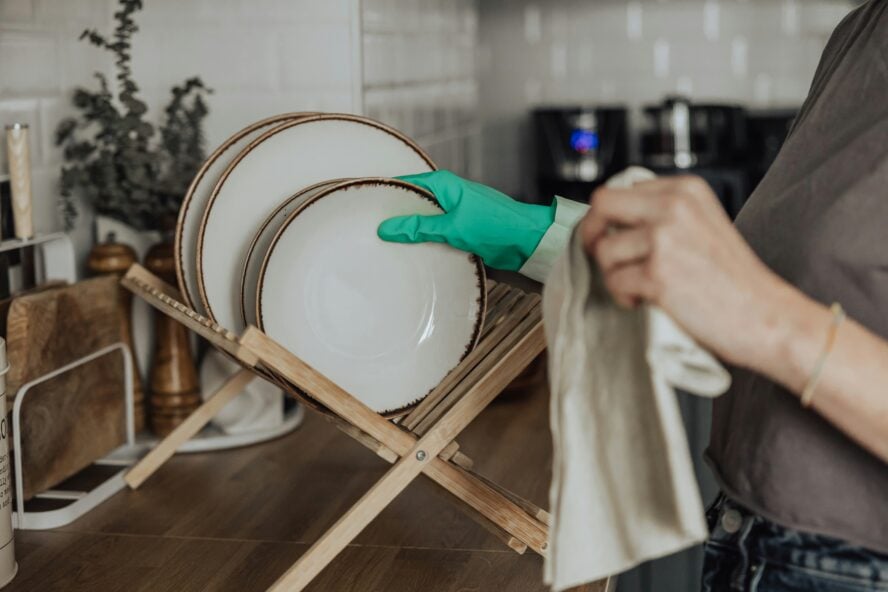 Save Water By Hand Washing Dishes More Unsplash