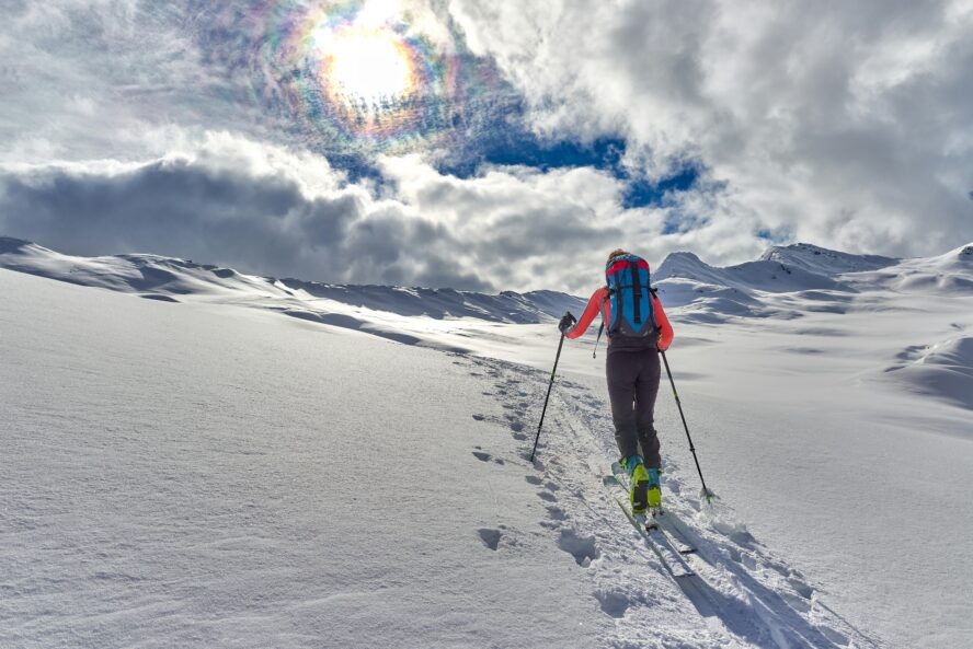 cross country Skiing Outdoor Winter Workouts Unsplash getty images unsplash