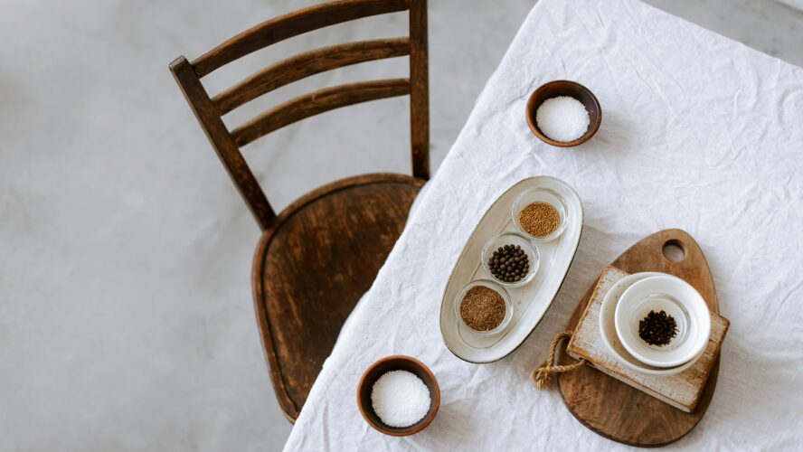 Herbs and Spices that Naturally Stop Sugar Cravings Cinnamon Unsplash