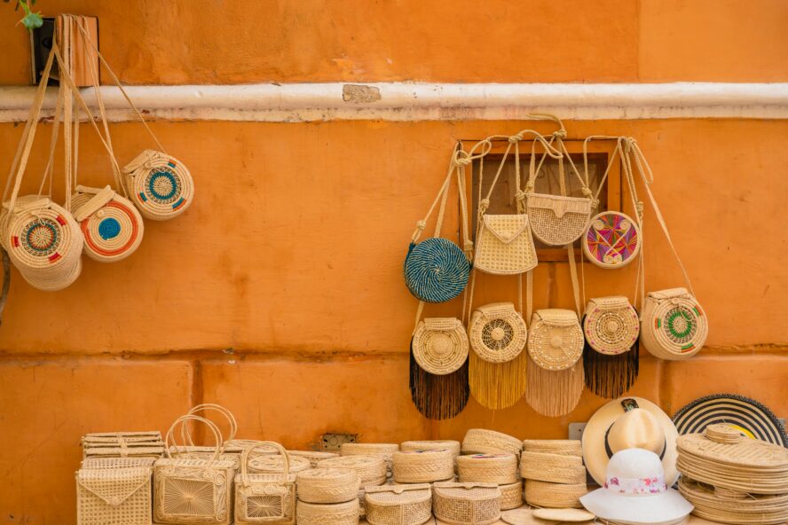 buy souvenirs pablo merchan montes unsplash