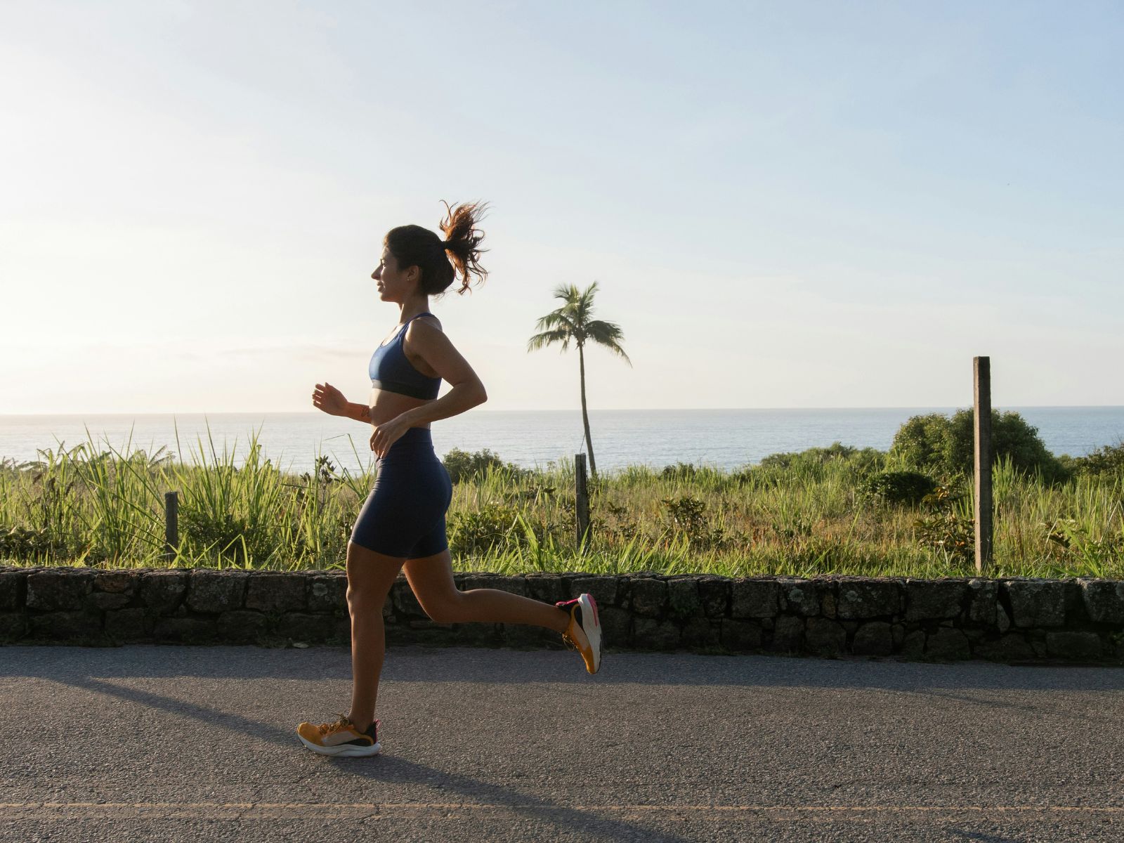 Carefully Run 7 Ways Runners Can Avoid Joint Damage and Injuries - Organic Authority