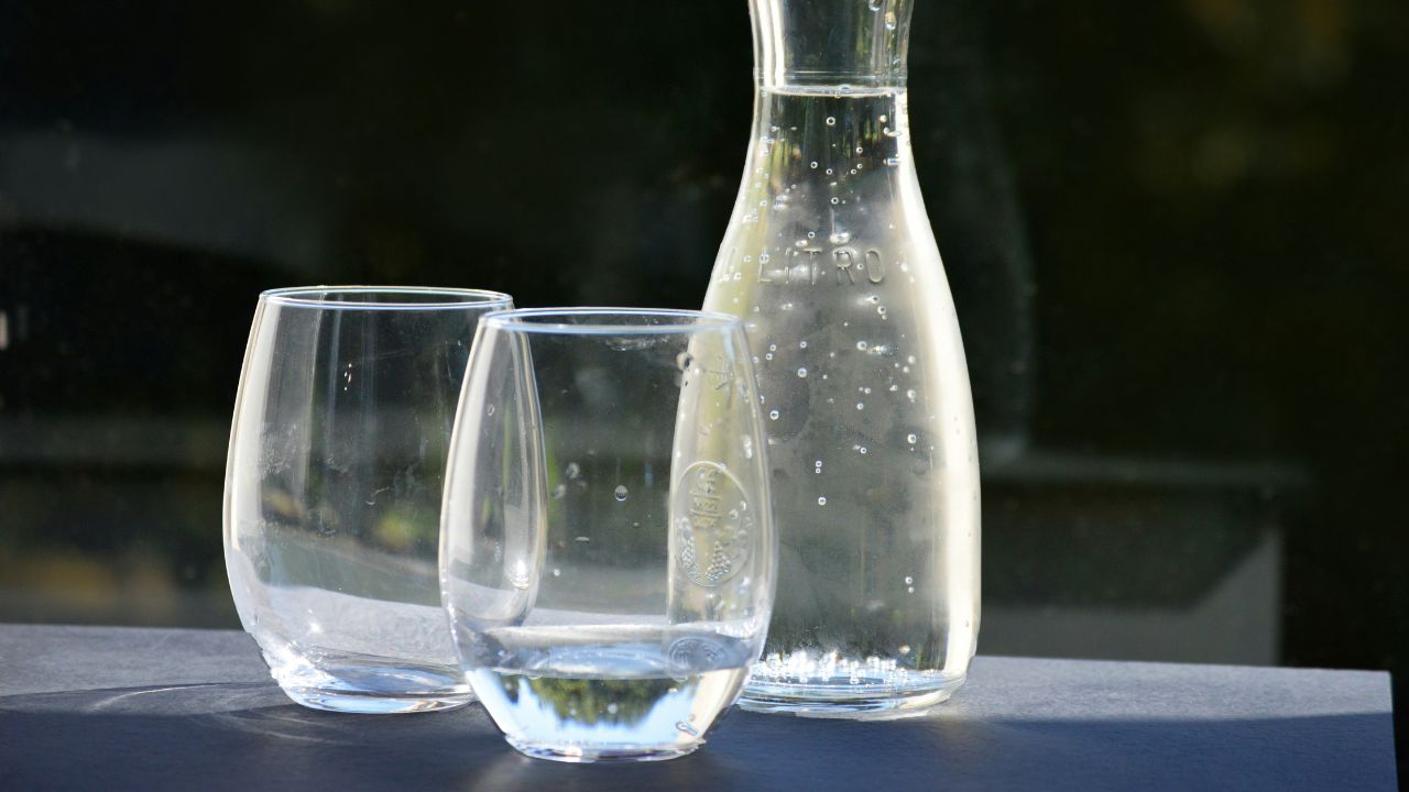 Water Feel Better After You Ate Too Much, Unsplash