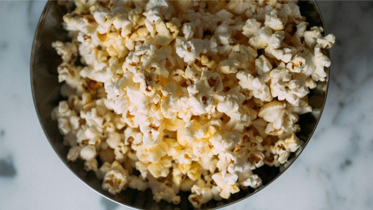 How to Cook Kale, Popcorn, Unsplash