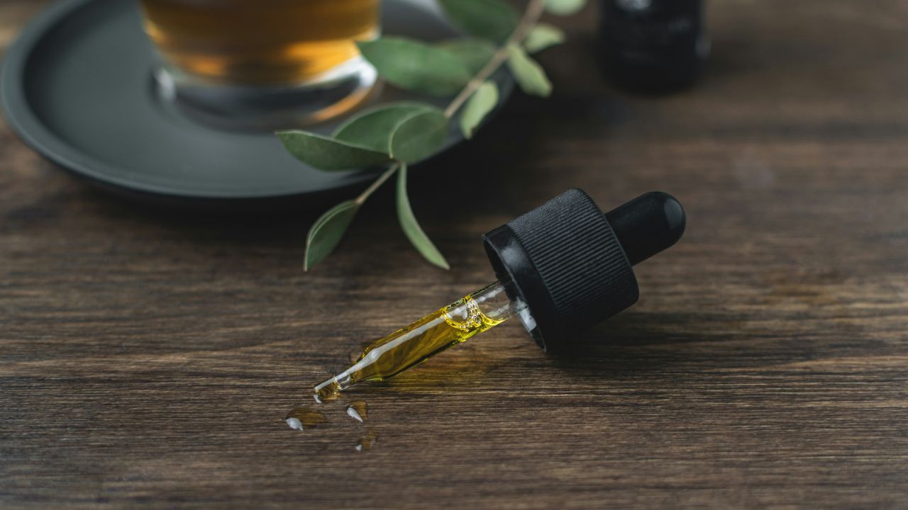 Lavender Oil Radicals, Unsplash