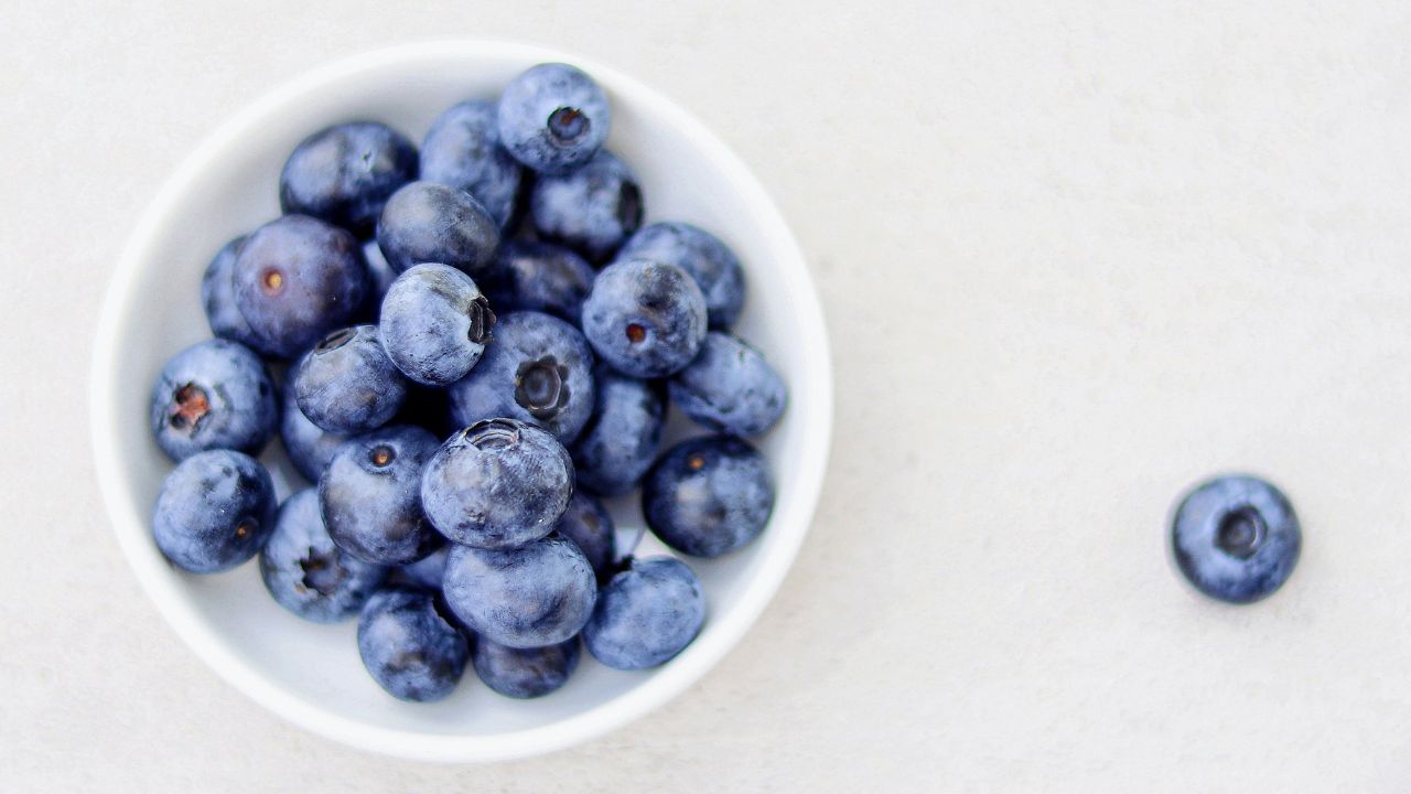 Best Affordable Superfoods Blueberries Unsplash