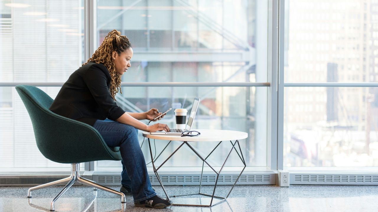 Slouching, Posture, Sitting Acid Reflux Unsplash