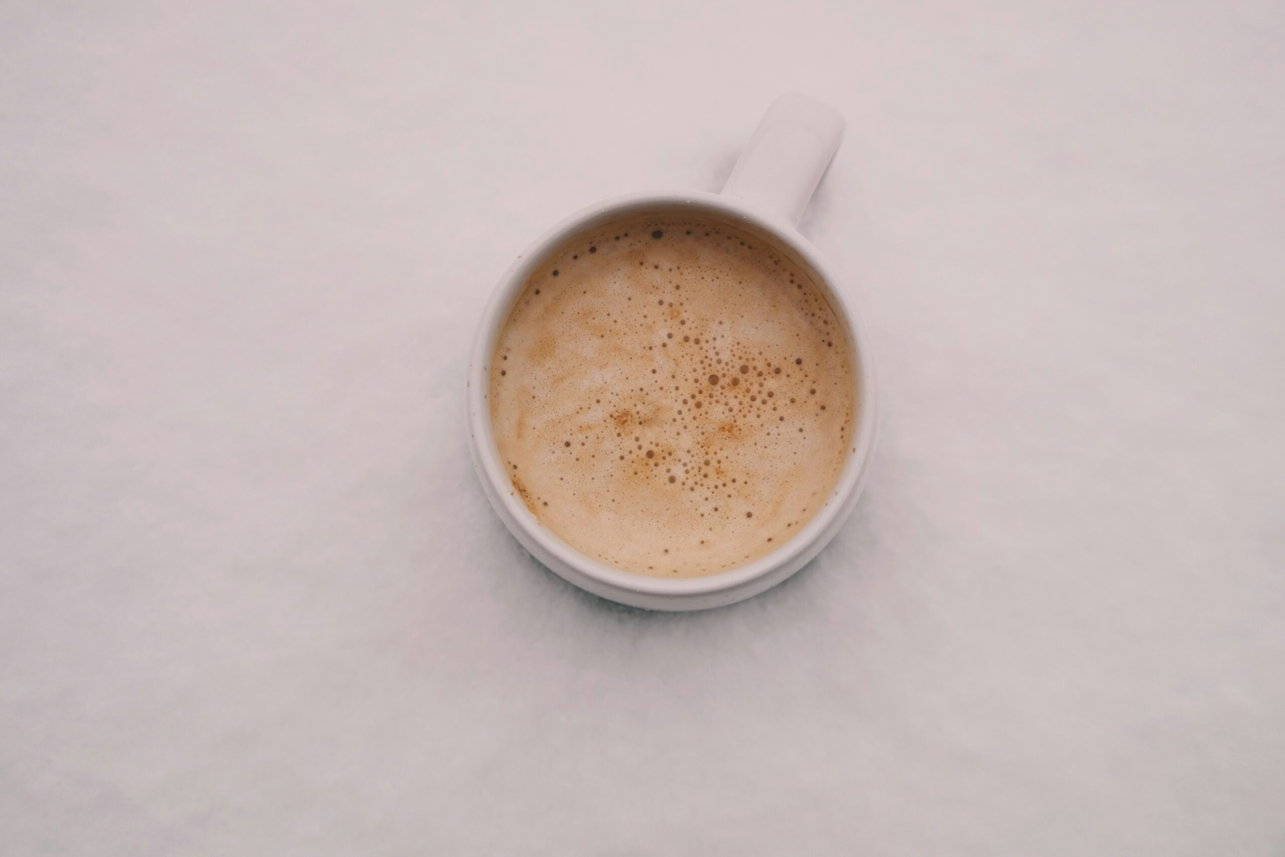hot winter cocktail recipes brigitte tohm unsplash
